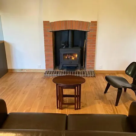 La Maisonnette De Naomi Coutances