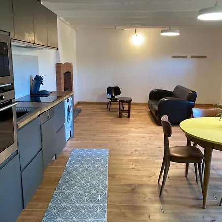 La Maisonnette De Naomi Coutances