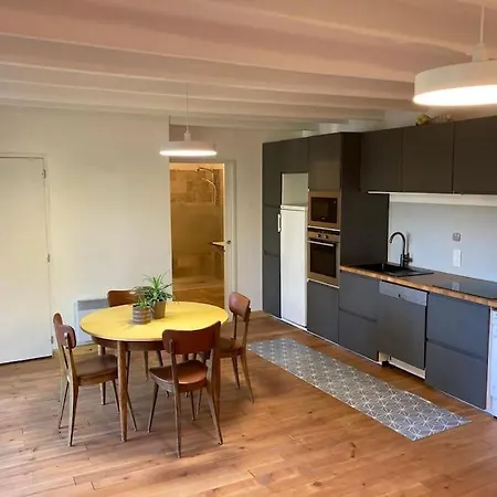 La Maisonnette De Naomi Holiday home *